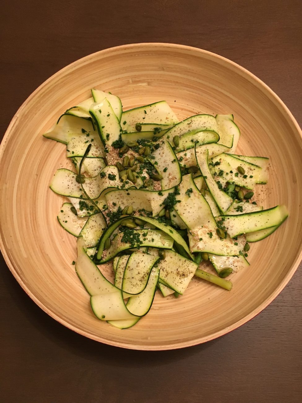 Young vegetable & crunchy pistachios salad